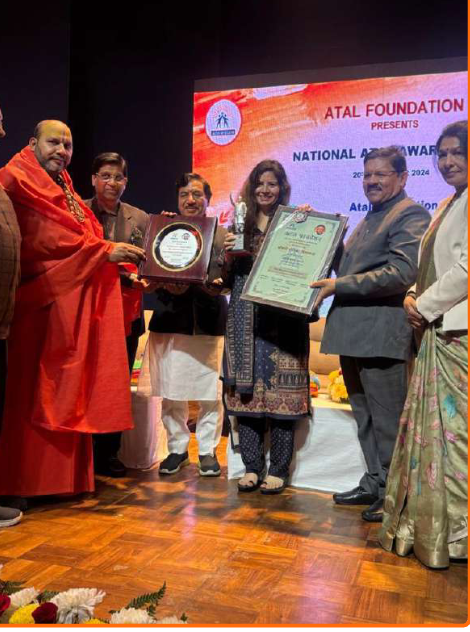 Monika Miglani receiving the National Atal Bhushan Award 2024